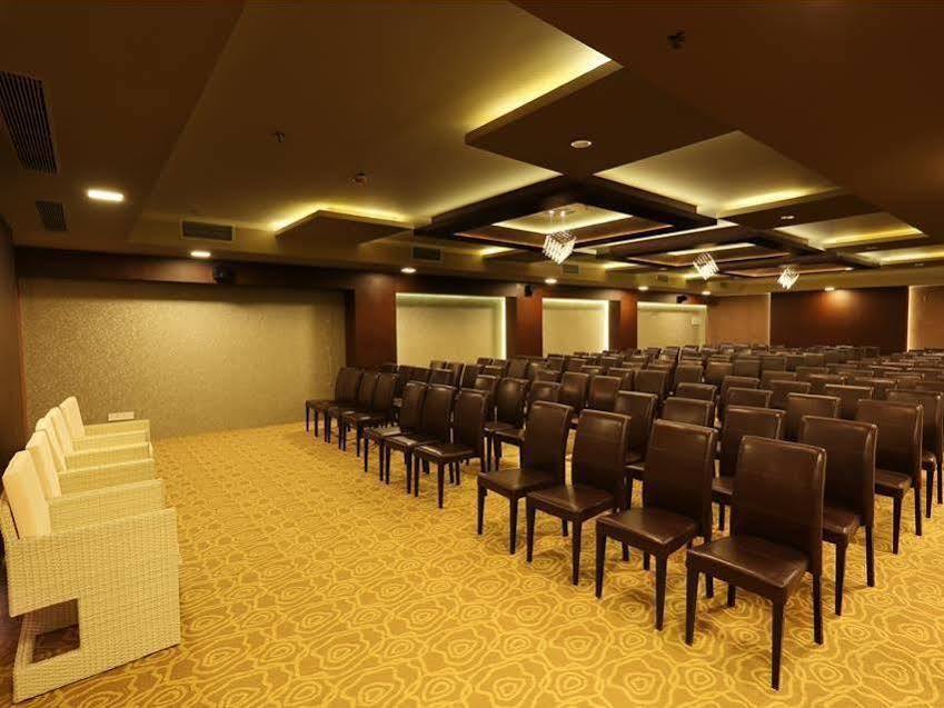 The Orbis Hotel Coimbatore Exterior photo